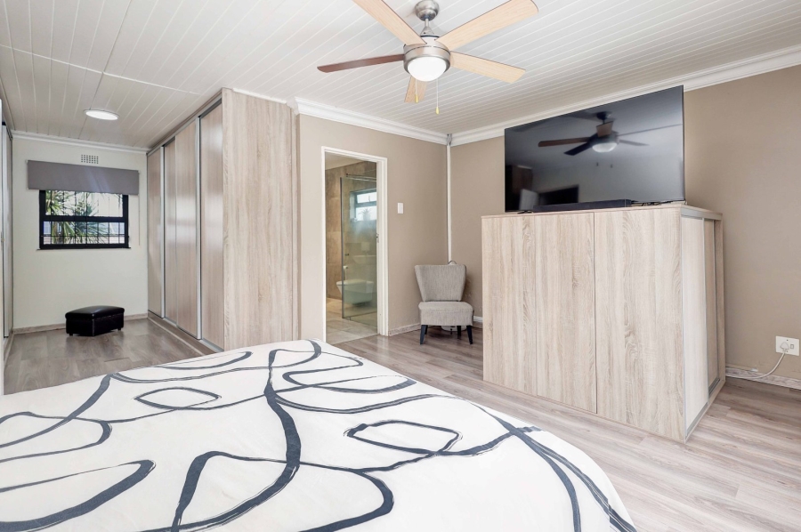 4 Bedroom Property for Sale in Loevenstein Western Cape